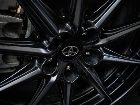 Used 2024 Toyota GR86 Premium image 8