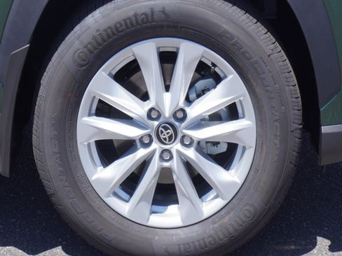 New 2026 Toyota Corolla Cross LE AWD/4WD image 5