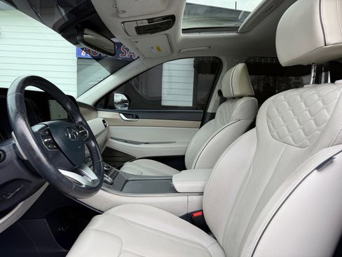 Used 2021 Hyundai Palisade Limited image 16