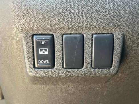 Used 2006 Nissan Titan XE image 18