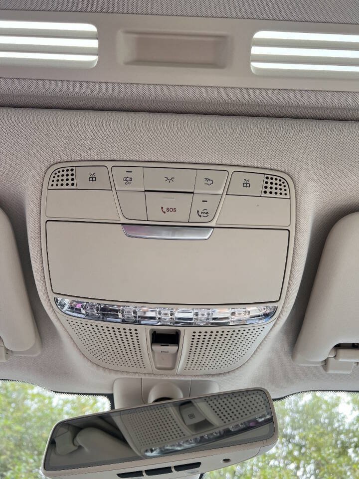 Used 2018 Mercedes-Benz E 300 image 28