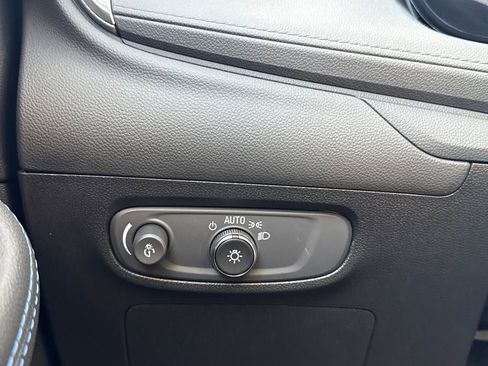 Used 2025 Buick Encore GX Sport Touring image 43