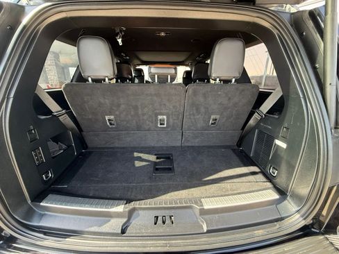 Used 2021 Lincoln Navigator Reserve AWD/4WD image 32
