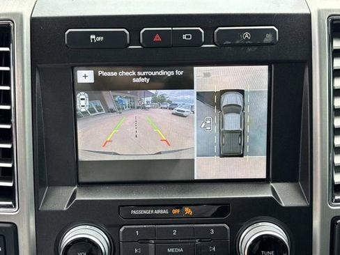 Certified 2018 Ford F150 Platinum w/ Equipment Group 701A Luxury image 28