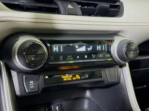 Certified 2021 Toyota RAV4 XLE image 8