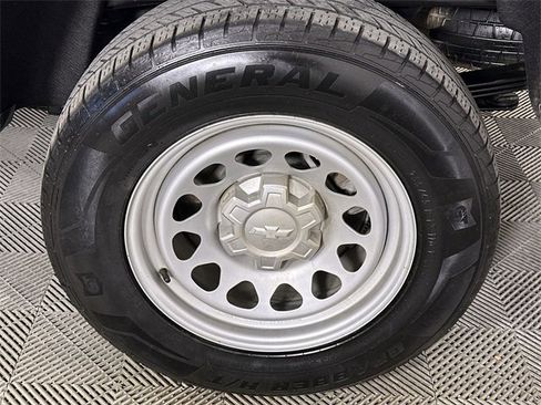 Used 2023 Chevrolet Colorado W/T image 34