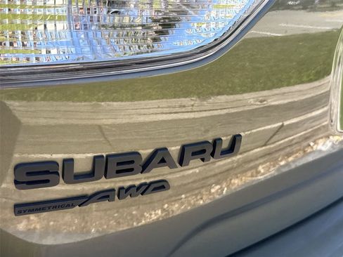 Used 2023 Subaru Forester Limited AWD/4WD image 10