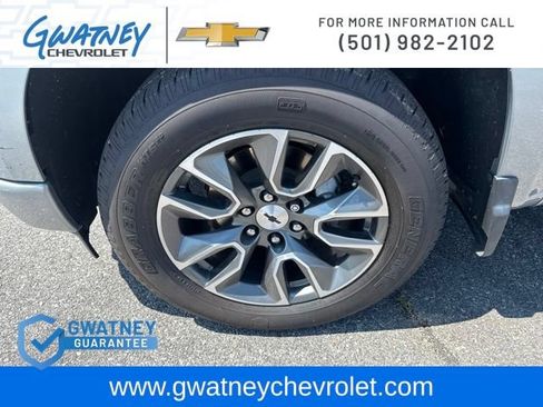 Used 2024 Chevrolet Silverado 1500 RST w/ Z71 Off-Road Package AWD/4WD image 9
