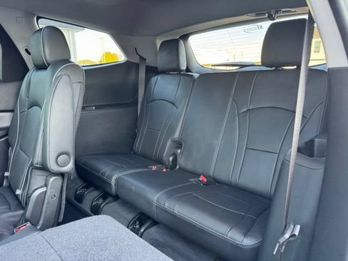 Used 2021 Buick Enclave Avenir w/ Avenir Technology Package AWD/4WD image 9