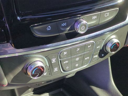 Certified 2023 Chevrolet Traverse RS image 20