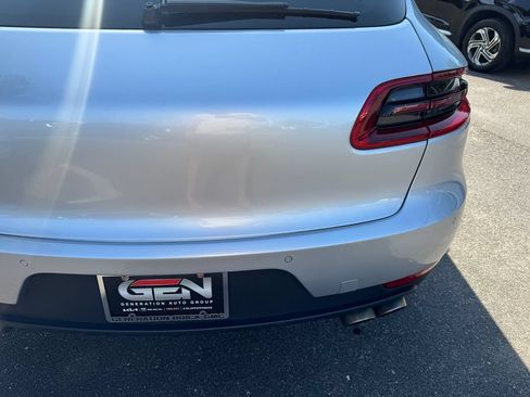Used 2018 Porsche Macan S AWD/4WD image 40