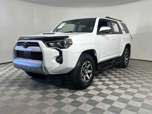 Used 2021 Toyota 4Runner TRD Off-Road image 4