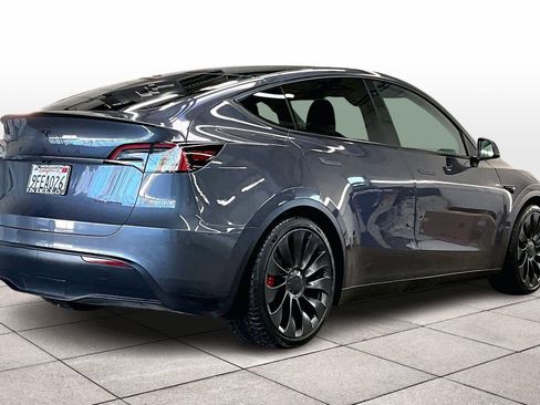 Used 2023 Tesla Model Y Performance image 16