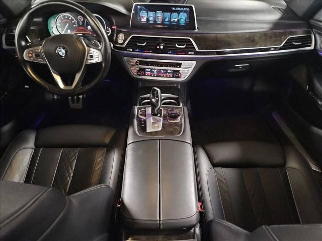 Used 2017 BMW ALPINA B7 xDrive AWD/4WD image 19