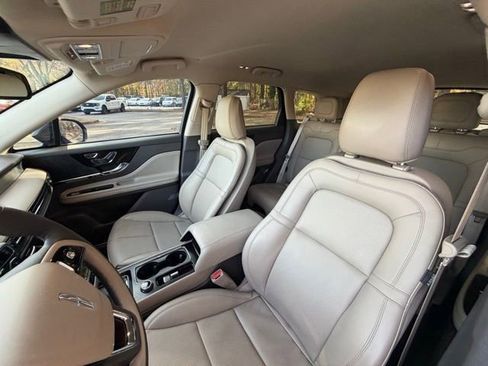 Certified 2022 Lincoln Corsair FWD w/ Equipment Group 101A image 13