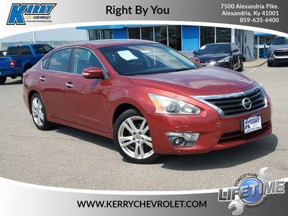 Used 2013 Nissan Altima 3.5 SV w/ Navigation Pkg