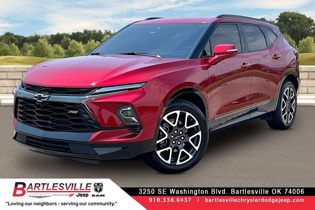 Used 2024 Chevrolet Blazer RS w/ Driver Confidence II Package FWD image 1