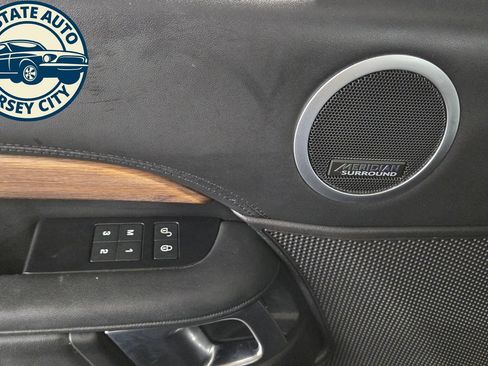 Used 2018 Land Rover Discovery HSE Luxury AWD/4WD image 28