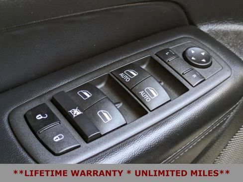 Used 2022 Jeep Grand Cherokee Limited image 29