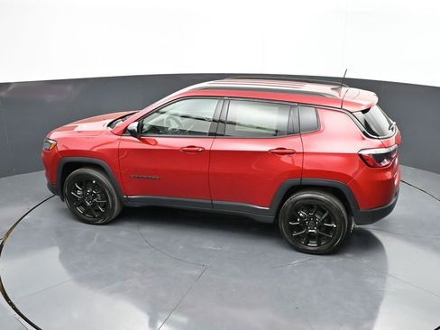 New 2026 Jeep Compass Latitude image 36