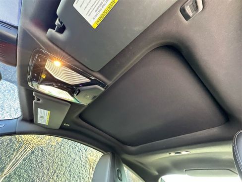 Used 2022 BMW 430i xDrive Coupe w/ M Sport Package image 8