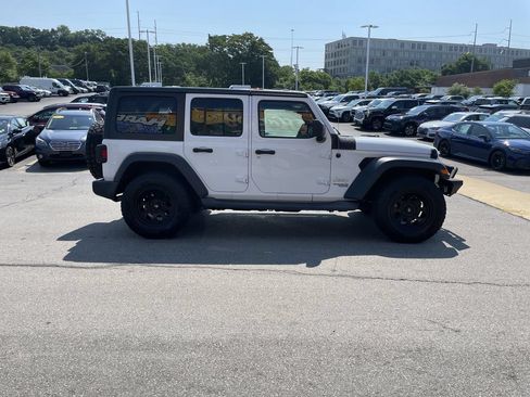 Used 2018 Jeep Wrangler Unlimited Sport S AWD/4WD image 7