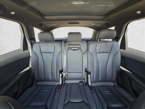 Used 2021 Audi Q7 2.0T Premium Plus w/ Premium Plus Package image 9