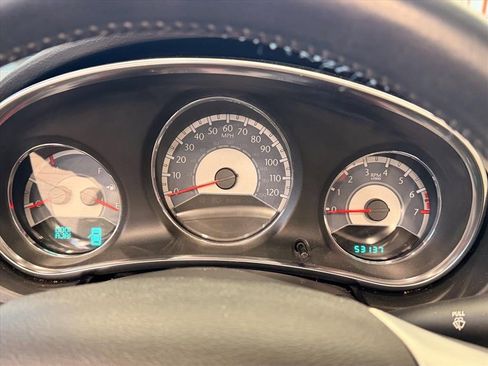 Used 2013 Chrysler 200 Limited image 21