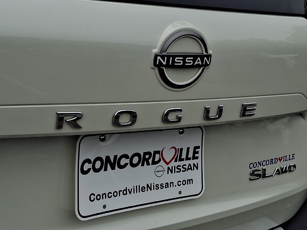 Certified 2023 Nissan Rogue SL AWD/4WD image 30
