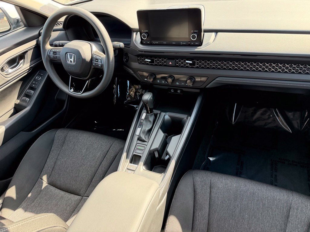 Used 2024 Honda Accord EX image 27