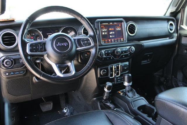 Used 2023 Jeep Wrangler Unlimited Sahara w/ Cold Weather Group AWD/4WD image 14