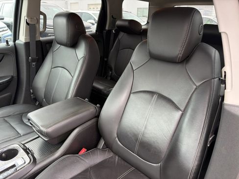 Used 2017 GMC Acadia Limited SLT image 8