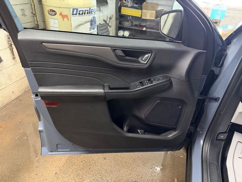 Used 2024 Ford Escape Active AWD/4WD image 12
