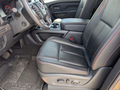 Used 2024 Nissan Titan PRO-4X w/ Pro-4x Convenience Package AWD/4WD image 14