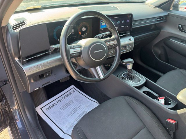 Used 2025 Hyundai Kona SEL FWD image 12