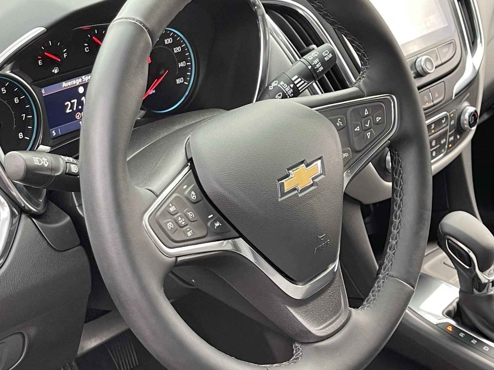 Used 2024 Chevrolet Equinox LT FWD image 23