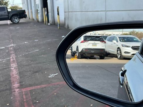 Used 2025 Toyota Camry LE image 17