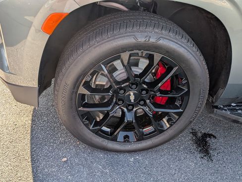 Certified 2024 Chevrolet Tahoe RST w/ Sport Performance Package image 12