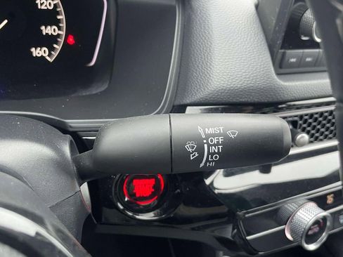 Certified 2025 Honda Civic Sport image 24