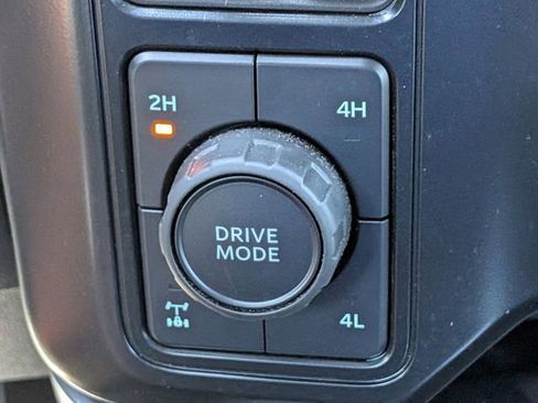 Used 2024 Ford F250 Lariat w/ Lariat Ultimate Package AWD/4WD image 30