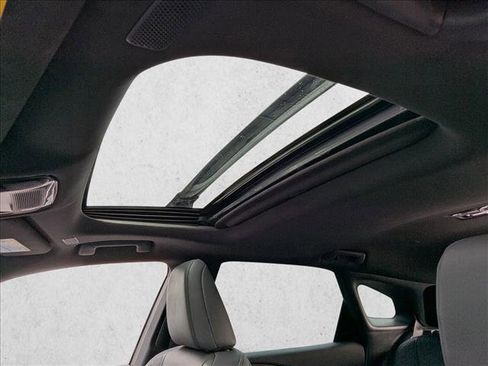 Used 2024 Lexus RX 350 Premium image 18