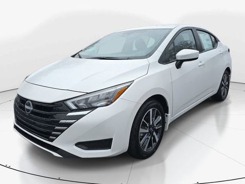 New 2025 Nissan Versa SV w/ Trunk Package FWD image 6