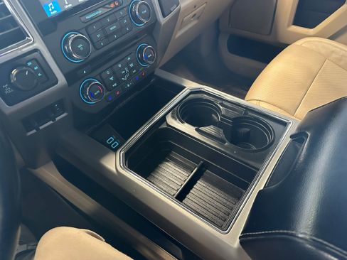 Used 2017 Ford F250 Lariat w/ Chrome Package image 20