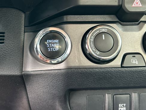 Used 2023 Toyota Tacoma TRD Off-Road image 42