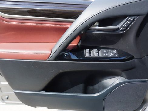 Certified 2021 Lexus LX 570 4WD w/ Luxury Package image 21