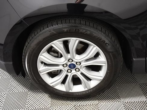 Used 2022 Ford Edge Titanium w/ Equipment Group 301A AWD/4WD image 11