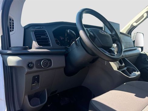 Used 2024 Ford Transit 350 XLT image 9