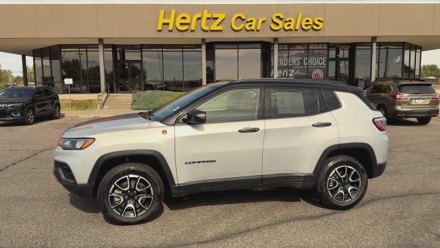 Used 2024 Jeep Compass Trailhawk AWD/4WD image 5