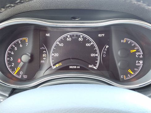 Used 2021 Jeep Grand Cherokee Limited w/ Premium Lighting Group image 16