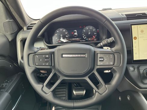 New 2026 Land Rover Defender 110 V8 AWD/4WD image 16